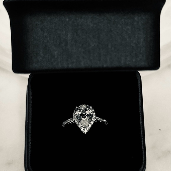 Water Drop Design Ring Micro Paved Crystal Zircon 14K over silver SZ 7 🎁🎄 - Picture 2 of 6